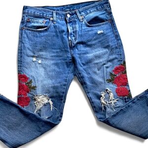 Levis 501T Women's Red Rose Embroidered Distressed Blue Jeans 30x26